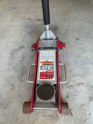 フロアジャッキ