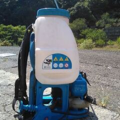 背負い式 動噴　噴霧器　人気の丸山製　実働　コンパクトですが 20Lタンク！！の画像