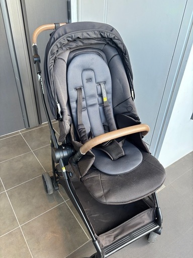 アップリカ　ルーチェ　ベビーカー