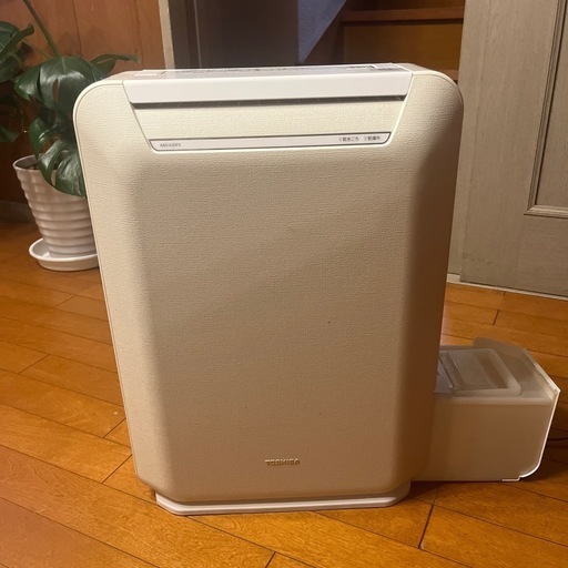 東芝 除湿機 RAD-63DFX (Zinko) 笹塚の季節、空調家電《除湿器