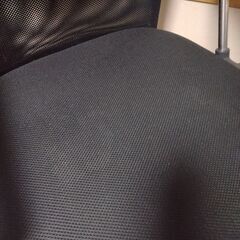 メッシュ オフィスチェア ロッキング機能付きの画像