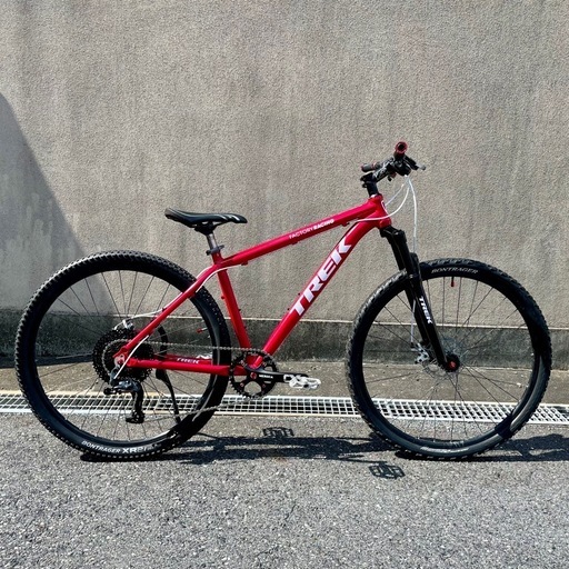 フルレストア車/美品・良品】TREK MARLIN 1x11s化フル塗装レストア自転車