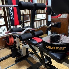 【急募】ホームジム一式！IROTECマシン＋140kgバーベル｜EZバー・革ベルト付｜〜25km無料配送◎ 【定価15〜16万円】の画像