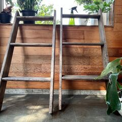 木製ロフト階段をインテリアの棚としてDIY！の画像