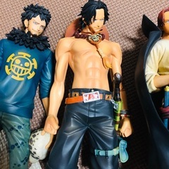 ワンピース　フィギュア　3つセットの画像