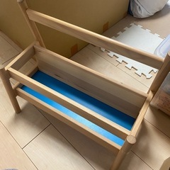 IKEA 子供用本棚　フリサットの画像