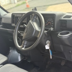 ダイハツ ハイゼットカーゴ 令和1年 走行距離8万キロ 車検２年間の画像