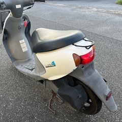 原付スクータースズキレッツ4の画像