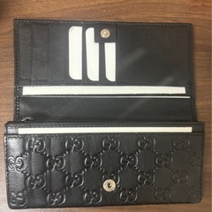 
GUCCI  バイカラー　長財布　黒　グリーンの画像