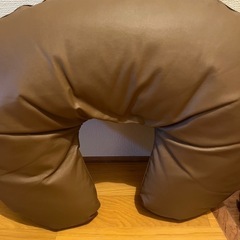 クロワッサン🥐型クッションの画像