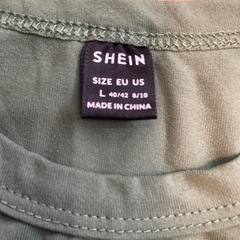 SHEIN オリーブグリーン Tシャツ Lの画像