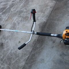 草刈り機　ちょっと修理ベース　リョービ　26ｃｃの画像