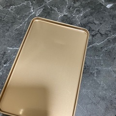 メリー缶2個の画像