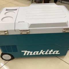 【未使用品】【動作OK】【店頭引取限定】マキタ　コードレス式保冷温庫の画像