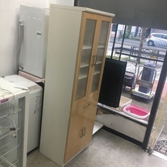 食器棚の画像