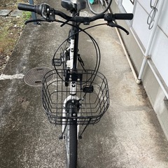 折りたたみ自転車 折り畳み自転車 20インチ シマノ６段変速 カゴ付 ワイヤ錠・ライトのプレゼント付き 前後泥除け装備 ハンドルの高さ調節できる 小径車 ミニベロの画像