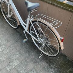 リサイクルショップどりーむ荒田店　No415 自転車　シティサイクル　２７インチ　ギア切り替え６段変速♪　LEDオートライト付き♪　の画像