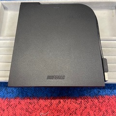 BUFFALO DVSM-PTCV8U3-BKA ポータブルDVDドライブの画像