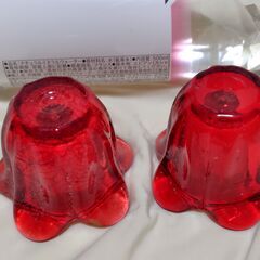 【まだ受付中・送付可能】未使用品 真っ赤なキャンドルフォルダー＆キャンドル インテリアのワンポイントに♪ 2組セット 早い者勝ちです✨✨の画像