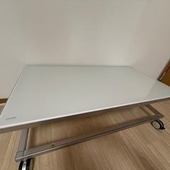 【お取引決まりました】ガラス製テレビ台の画像