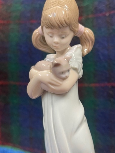 リヤドロ LLADRÓ磁器人形 置物 『私のことも忘れないで』少女 猫