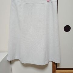 白スーツの画像