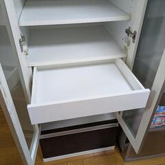 食器棚の画像