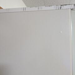 食器棚の画像