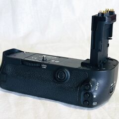 Canon BG-E11 バッテリーグリップ＋ハンドストラップ　※動作OKの画像