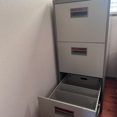 【 値下げ交渉可 】キャビネットの画像