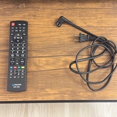 テレビ•テレビ台 32型 2017年製 MAXZEN J32SK03の画像