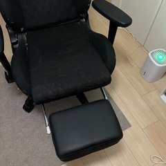 ゲーミングチェアの画像