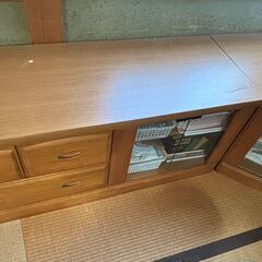 ローボード、収納棚の画像