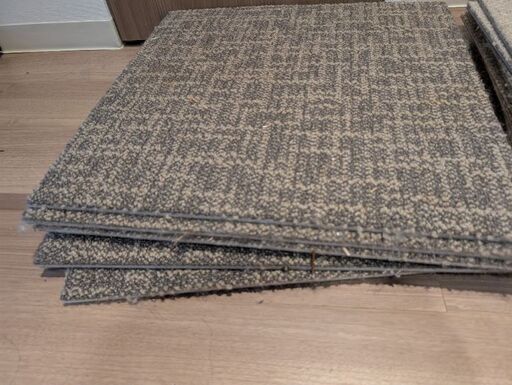Tia　タイルカーペット　新品20枚＋中古12枚　50×50 サンゲツ タイルカーペット ZX シリーズ 全20色 50×50cm角 全厚