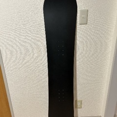 1本3000円  スノーボード板マットブラックの画像
