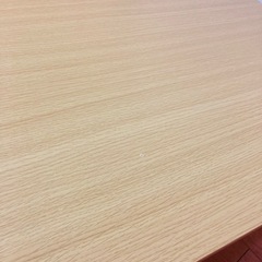 折りたたみテーブルの画像