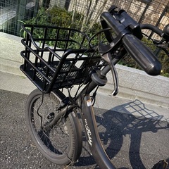 人気車種、ヤマハバディ　子供乗せ電動自転車とバッテリー充電器の画像