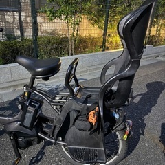 人気車種、ヤマハバディ　子供乗せ電動自転車とバッテリー充電器の画像