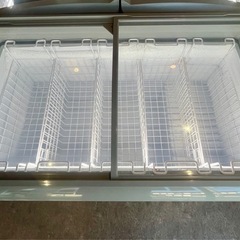 美品　JCMCS-240 冷凍庫 240L 鍵付き　LEDライト保証書付 キャスター付の画像