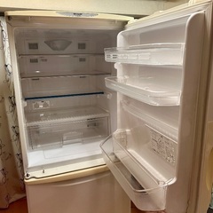 SHARP冷蔵庫どっちもドア SJ-WA35Gの画像