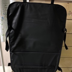 カー用品後部座席取り付けの画像