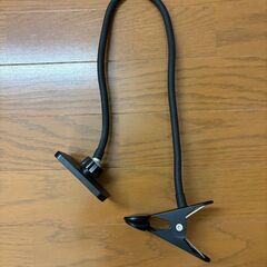 【500円】スマホ＆タブレットスタンドまとめ売り（スタンド4種＋アーム2種）読谷村手渡しの画像