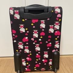 ハローキティ　キャリーケースの画像