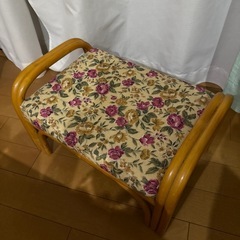 【値下げしました】ラタン　いすの画像
