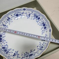 NARUMI 花柄 丸型皿　25cm サービスボール　ボーンチャイナの画像