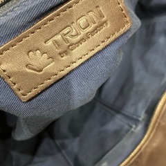 本革🔴ブランドバッグの画像