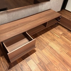 【引き取りにきて下さる方】テレビボード　ウォルナットの画像
