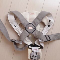 ベビービョルン BABYBJORN 抱っこ紐の画像