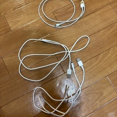 Lightning USB-Cケーブル、USB接続電源タップなど複数セットの画像