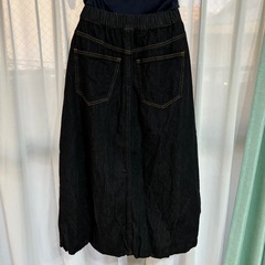 ブラックロングスカート 裾バルーン　ポケット付き☆の画像